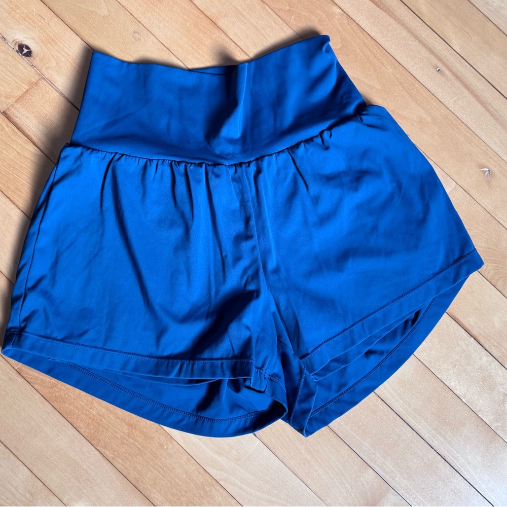 HALARA Black Shorts - Picture 3 of 4